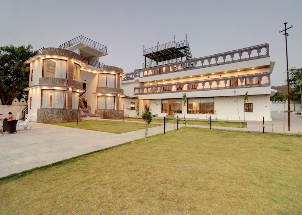 Keshav Resort - carbon neutral hotel in Udaipur
