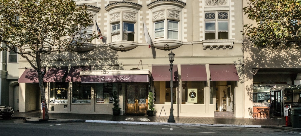 The Monterey Hotel - photo 42