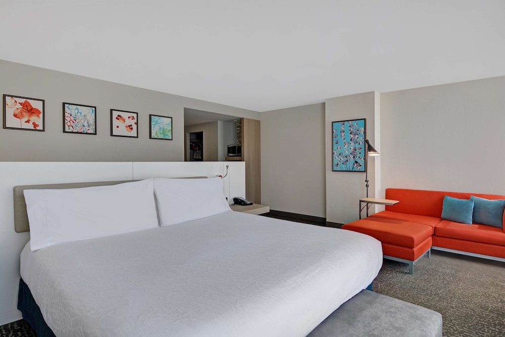 Hilton Garden Inn Jacksonville JTB Deerwood Park - photo 10