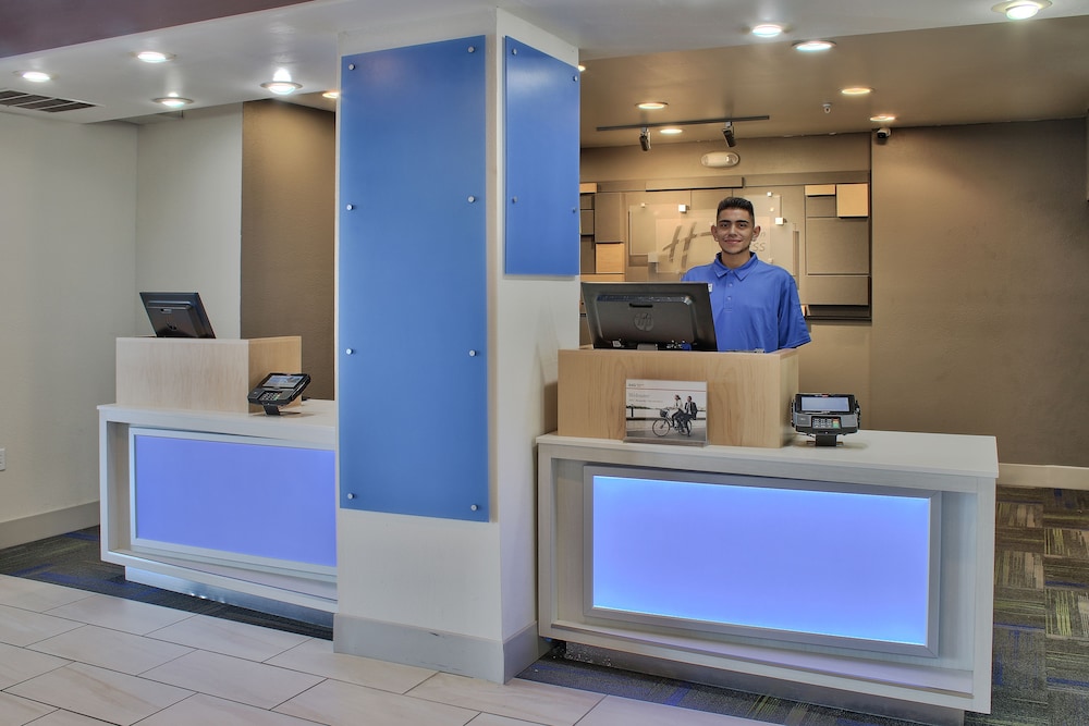 Holiday Inn Express Santa Rosa By Ihg - photo 2