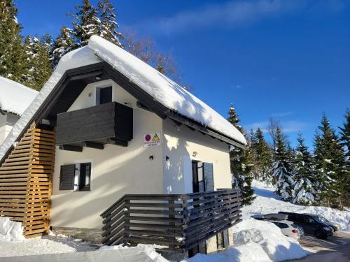 Holiday house Nune — 4-Star Luxury Hotel in Zrece, Slovenia