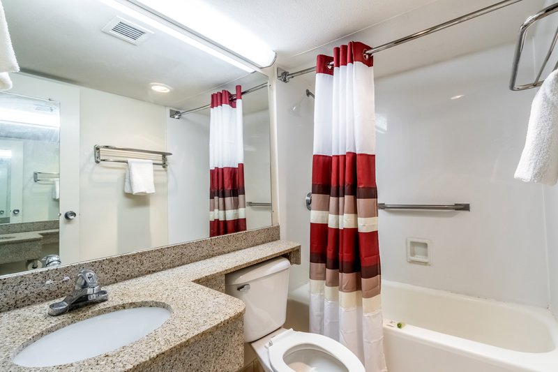 Red Roof Inn & Suites Terre Haute - photo 25