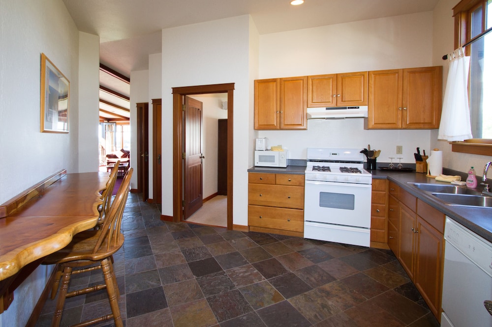 Sweetwater Inn and Spa - photo 15