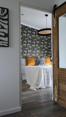 Cape Town City Centre 3 Bed Penthouse with Pool and free parking Family Friendly