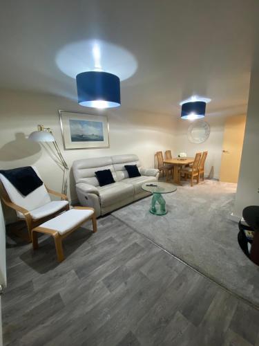 Lovely 2 bed apartment in Crosby — 4-Star Luxury Hotel in Liverpool, United Kingdom