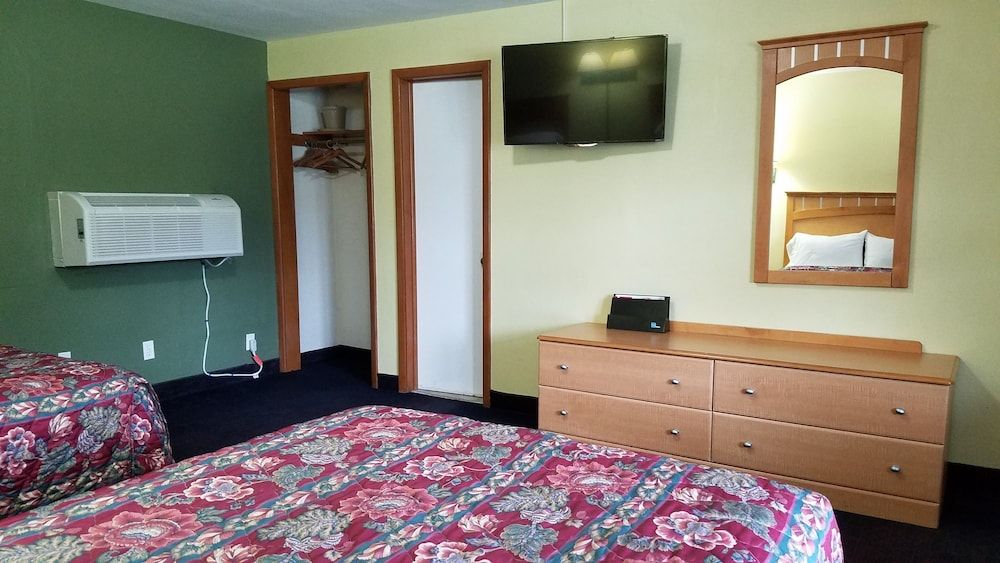 The Dunkirk Motel - photo 15