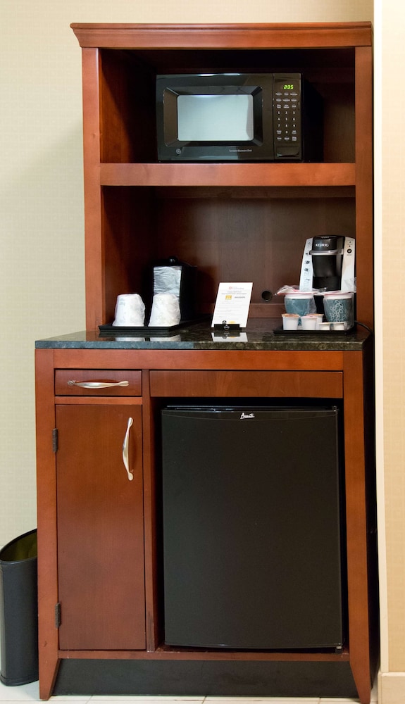 Hilton Garden Inn Laramie - photo 13
