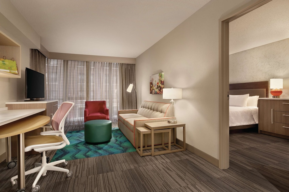 Home2 Suites by Hilton Chicago River North - photo 9
