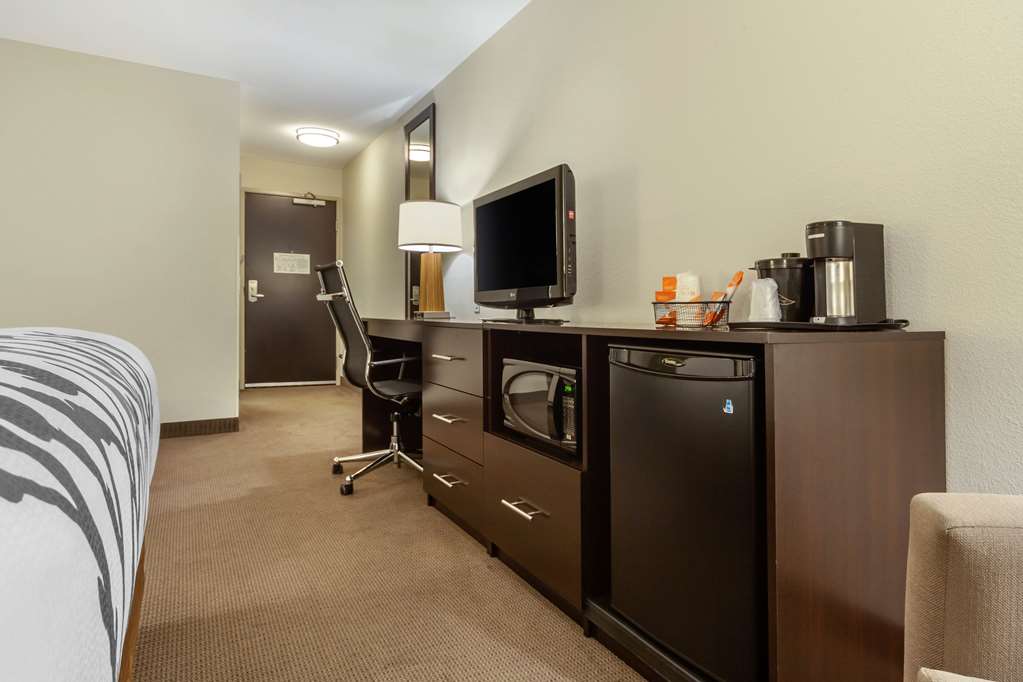 Sleep Inn & Suites Fargo Medical Center - photo 32