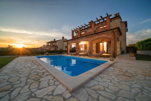 Villa Sole — 4-Star Luxury Hotel in Svetvincenat, Croatia
