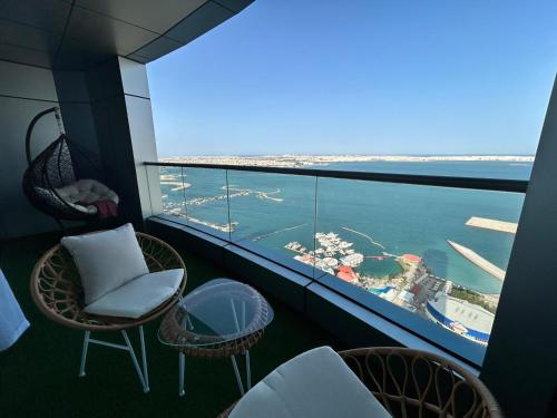 Luxury Romantic Sea View Apartment Eraإقامة هادئة إطلالة بحرية موقع استثنائي Manama — 4-Star Luxury Hotel in Manama, Bahrain