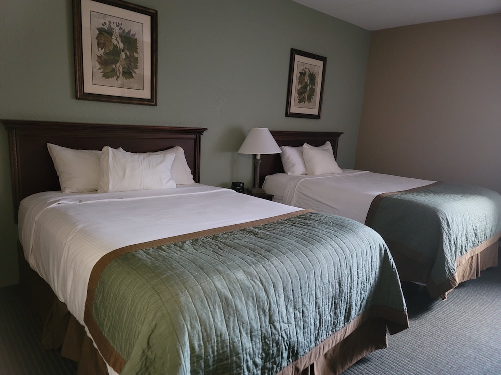 Bay Mountain Inn - carbon neutral hotel in Cherokee