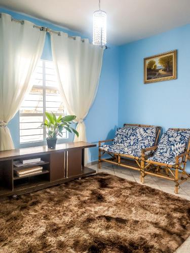 Sobrado Azul Com Piscina — Boituva