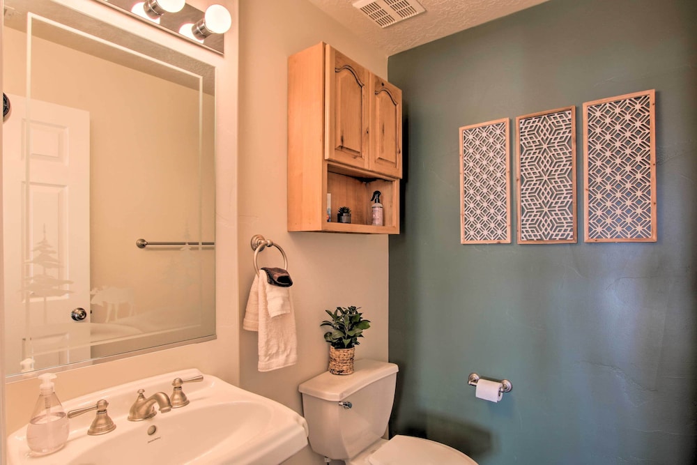 2 Condo Property with Mtn Views by Golf and Ski Resort in Eden, United States