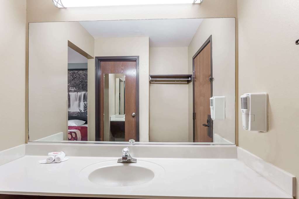 Super 8 by Wyndham Eddyville Kuttawa - photo 8