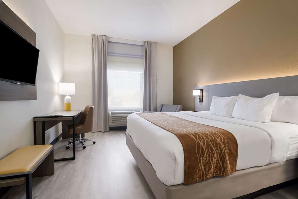 Comfort Inn & Suites Victoria North - photo 14