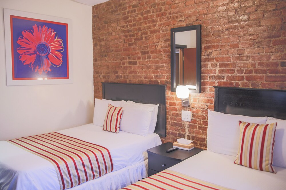 Royal Park Hotel and Hostel - photo 38