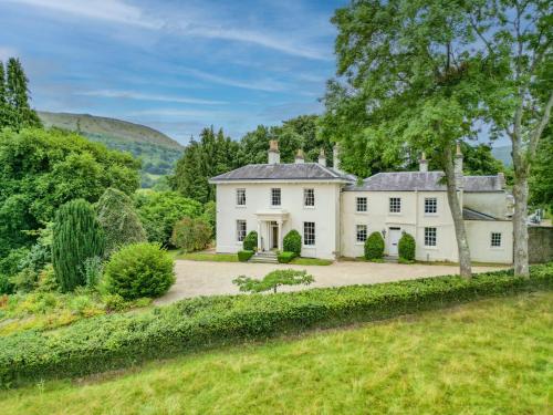 Pantybeiliau House Bed And Breakfast 17640708 — Gilwern