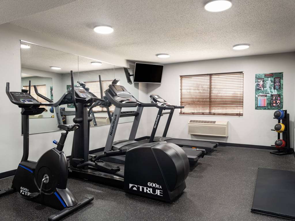 AmericInn by Wyndham Shakopee Near Canterbury Park - photo 10