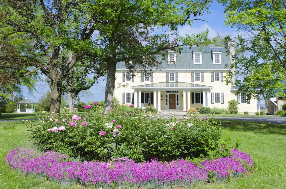Hillbrook Inn - photo 36