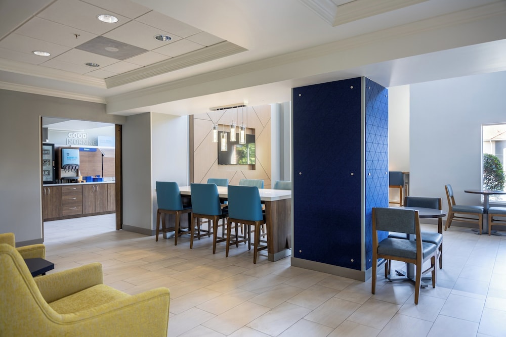 Holiday Inn Express & Suites Vicksburg by IHG - photo 56