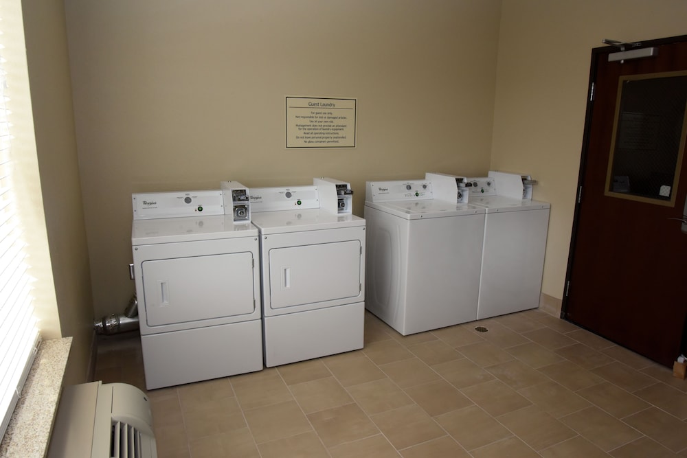Home Away Suites - photo 31