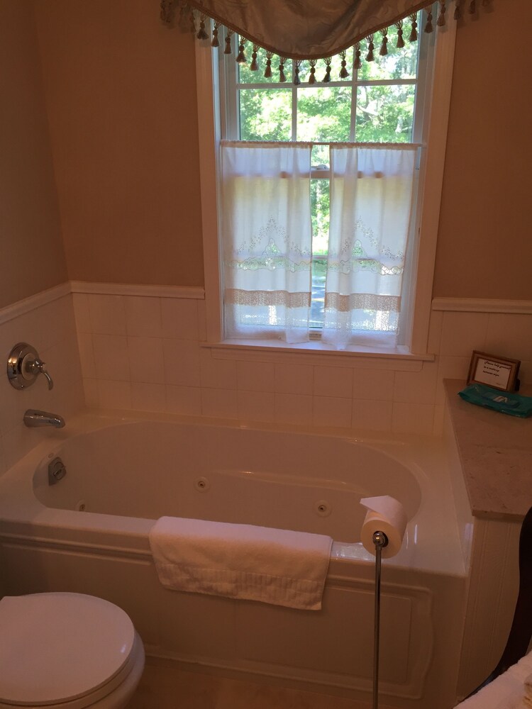 The Shearwater Inn - photo 35