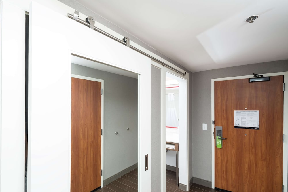 Hampton Inn Tulsa Broken Arrow - photo 21