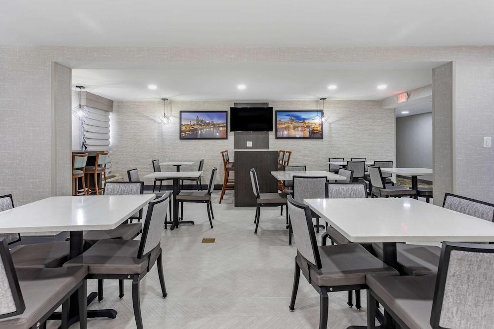 Days Inn Nashville At Opryland Music Valley Dr - photo 8