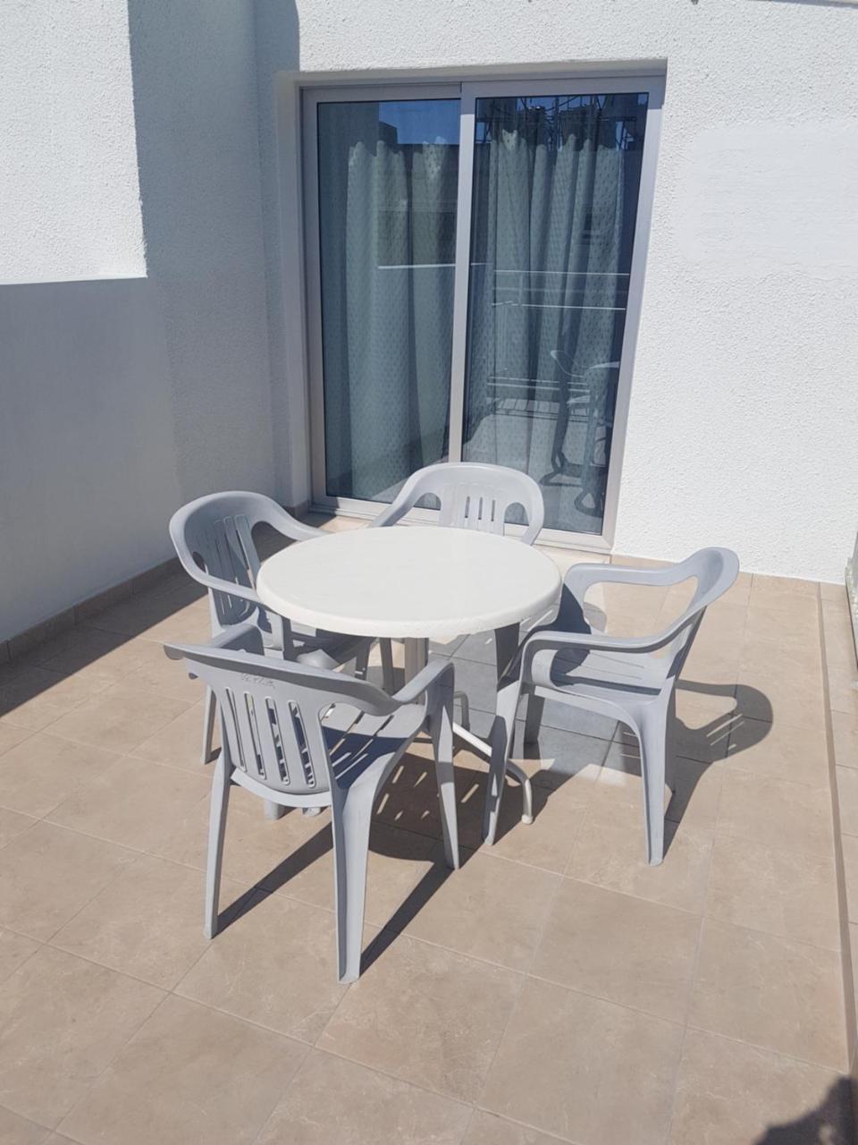 Eleni Apartments