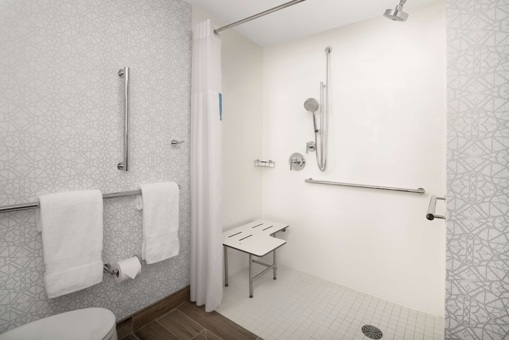Hampton Inn Baltimore Downtown Convention Center - photo 25