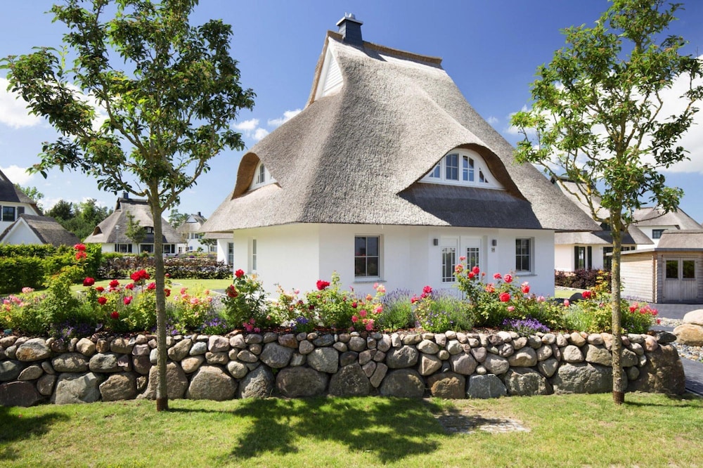 Ferienhaus Fuhlendorf — 4-Star Luxury Hotel in None, Germany