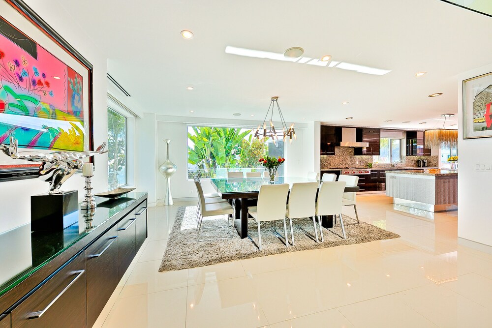 Hollywood Estate With Stunning Views - photo 20
