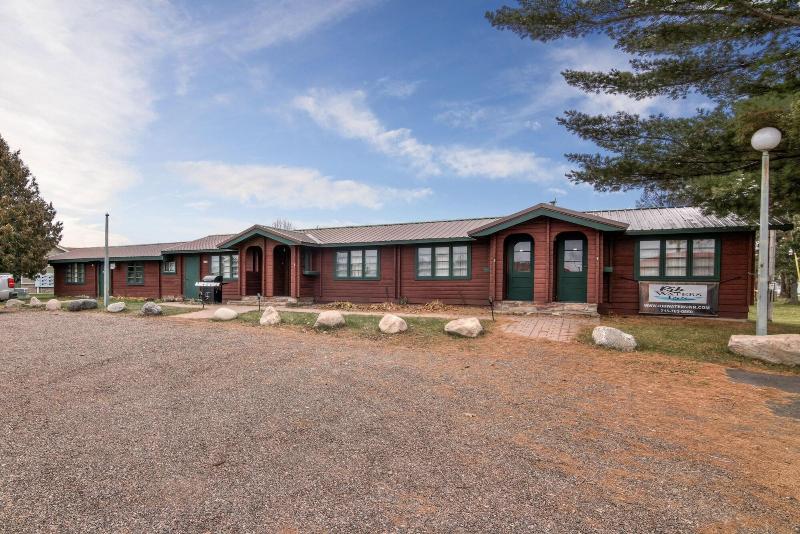 Rib Waters Inn - photo 3