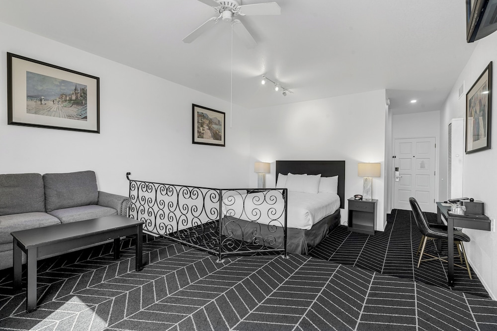 Masterpiece Hotel - photo 55