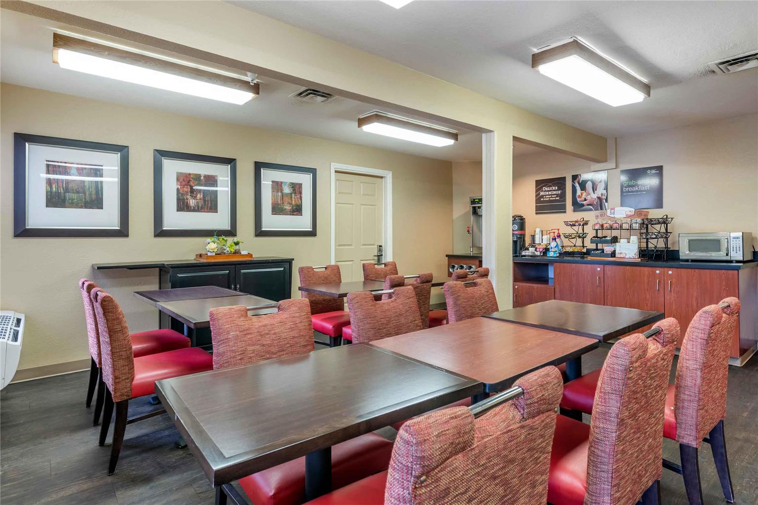 Extended Stay America Suites Jacksonville Deerwood Park - photo 9