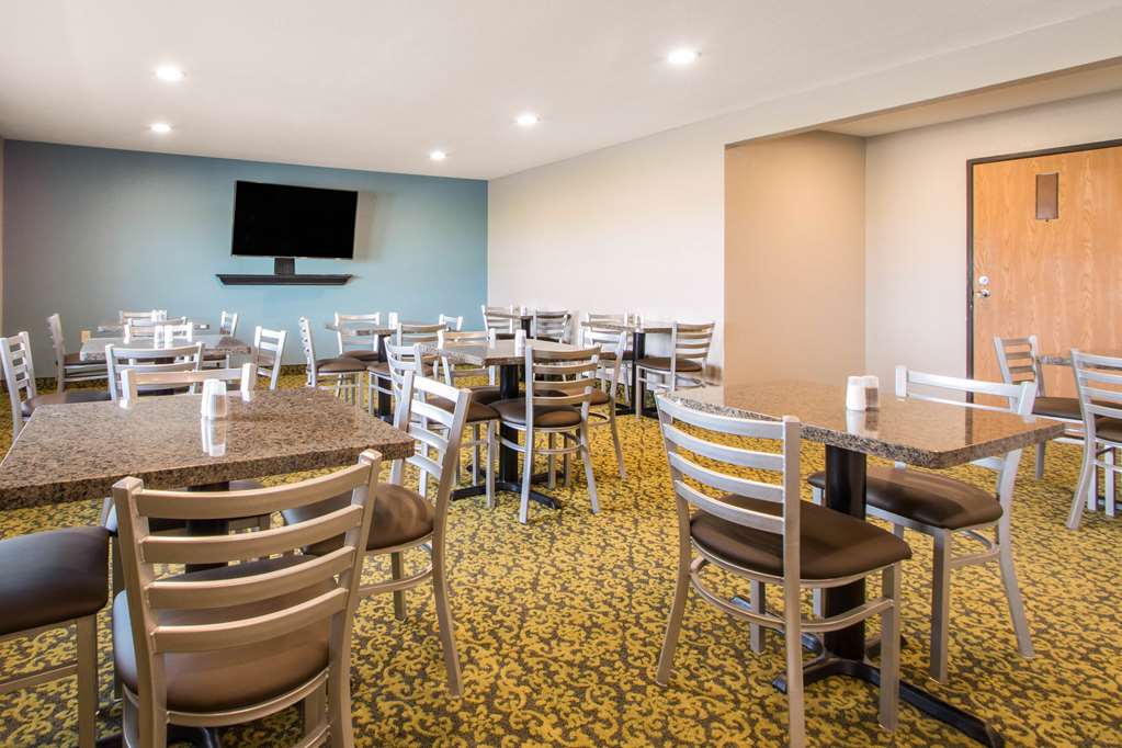 Quality Inn Madison West Near University Area - photo 34