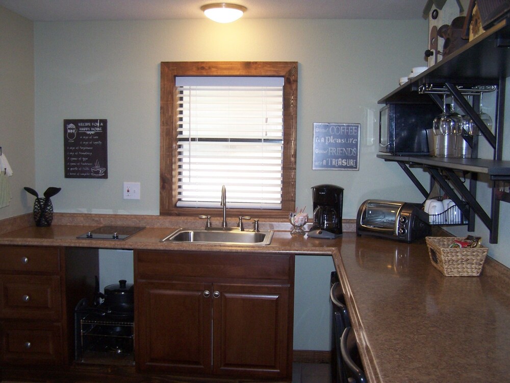 Blanco County Inn - photo 17