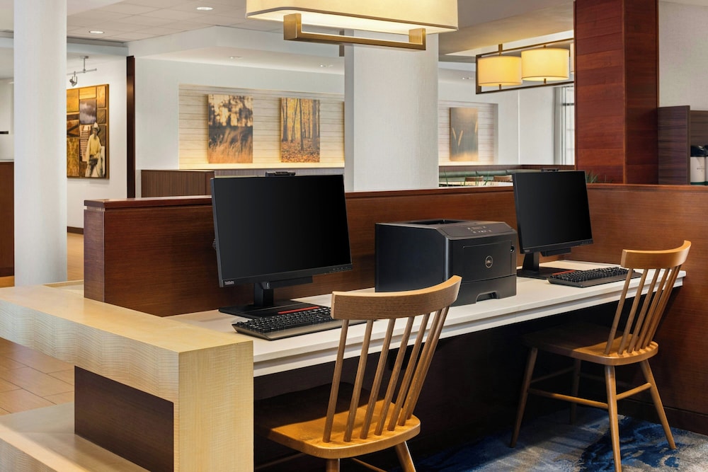 Fairfield Inn & Suites by Marriott La Crosse Downtown - photo 14