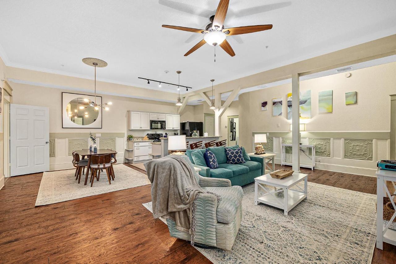 The Ray 1st Floor Charming Condo Walk to Downtown — 4-Star Luxury Hotel in Saint Augustine, United States