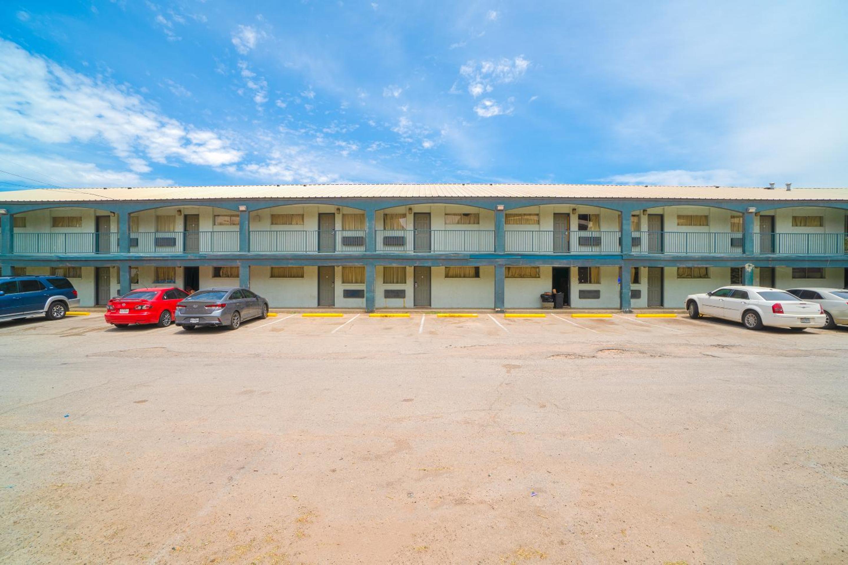 OYO Hotel Midland - photo 18