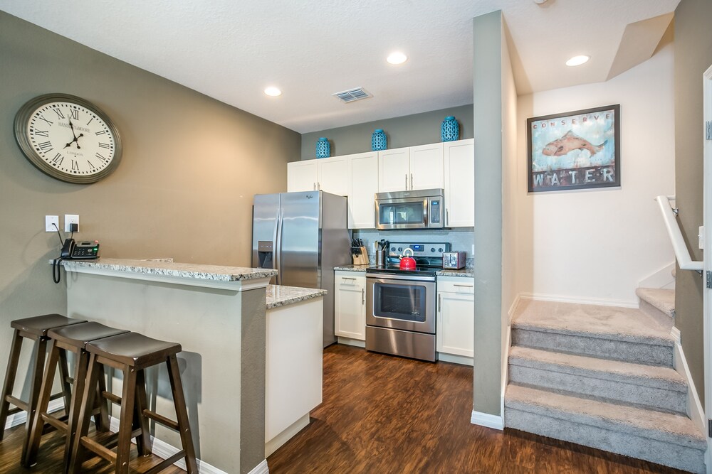 West Lucaya Resort 3 Bedroom Vacation Townhome - photo 8