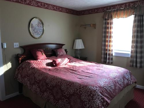 Exit 5 Motel and Cottages - photo 7