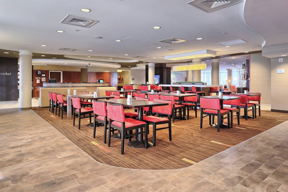 Courtyard by Marriott Harrisburg West Mechanicsburg - photo 39