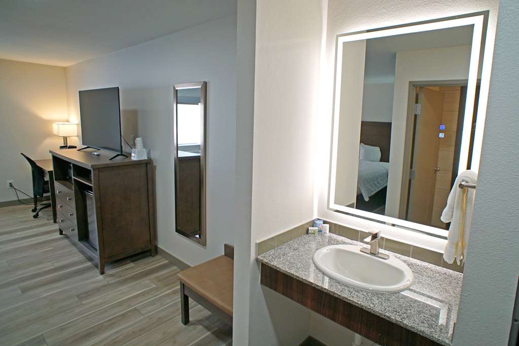 Baymont by Wyndham Monte Vista - photo 50