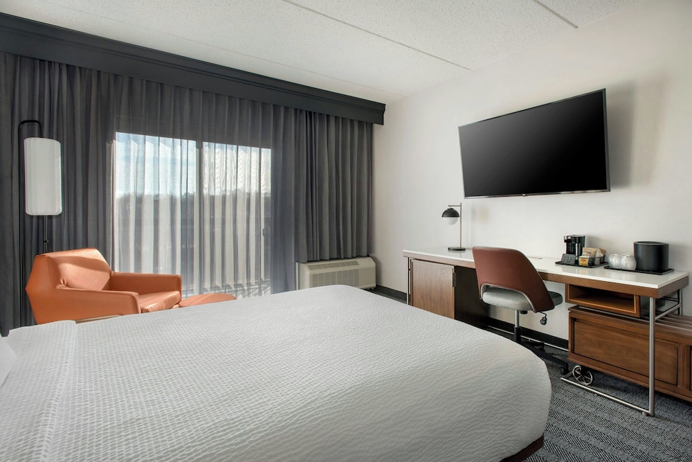 Courtyard by Marriott Rye - photo 12