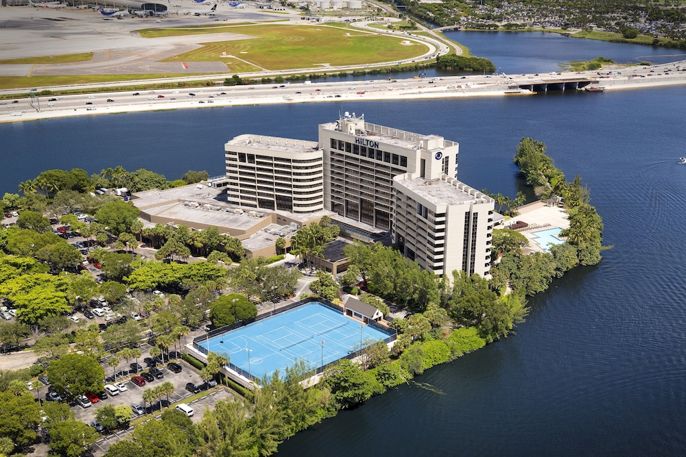 Hilton Miami Airport Blue Lagoon - photo 39