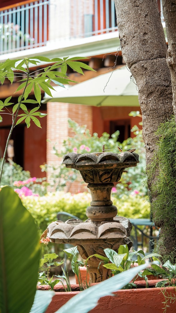 Hotel Siglo XVII Art Gallery — 5-Star Luxury Hotel in Oaxaca, Mexico