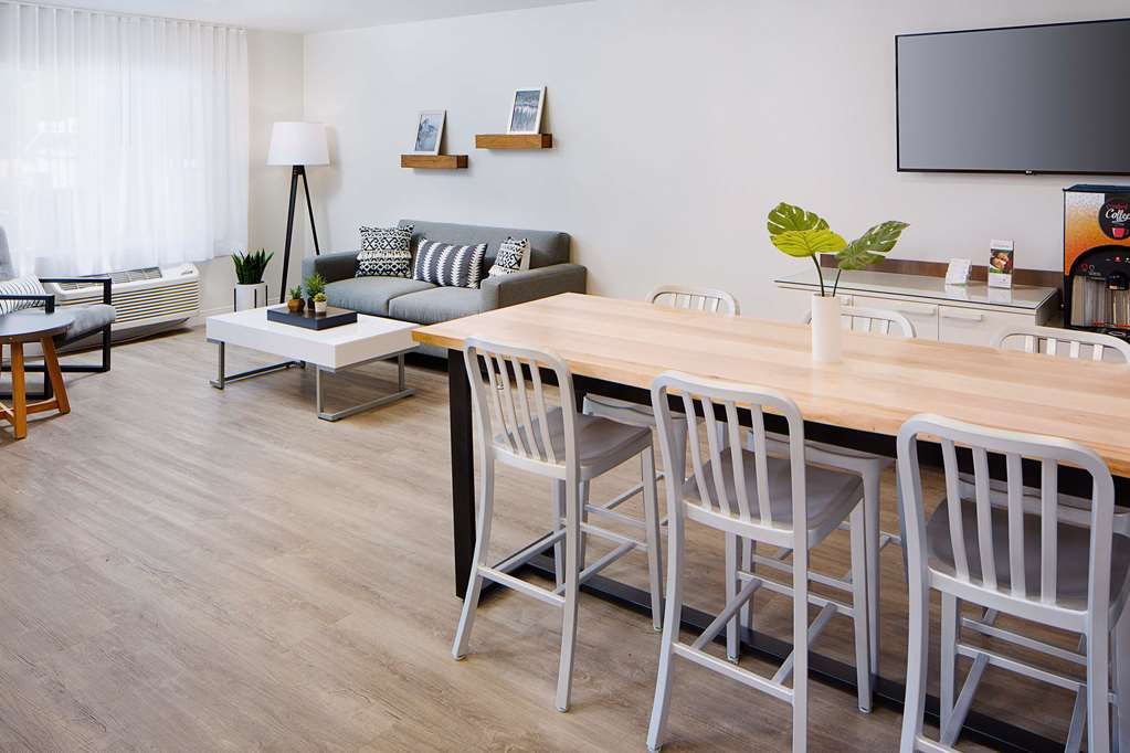 WoodSpring Suites Seattle Everett - photo 5