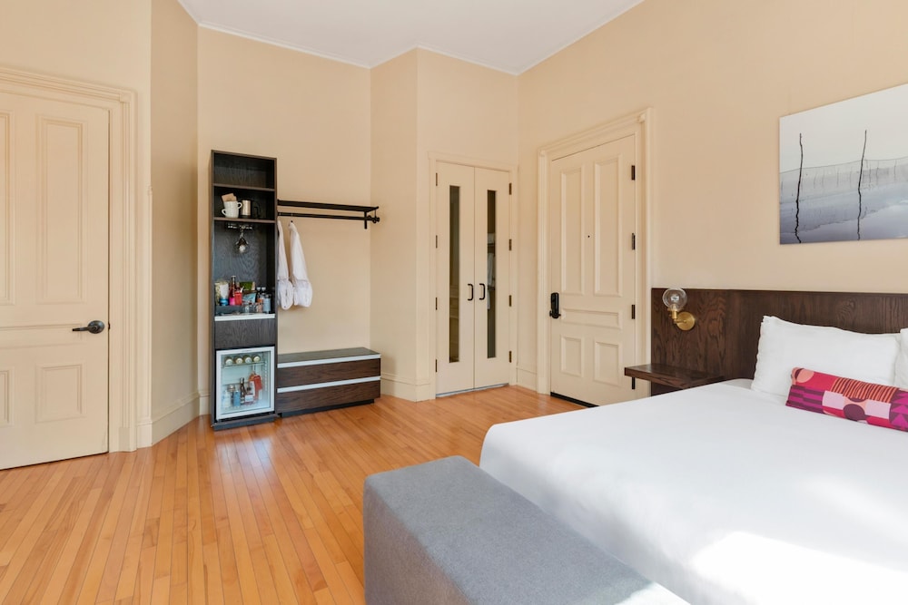 The Francis - photo 9